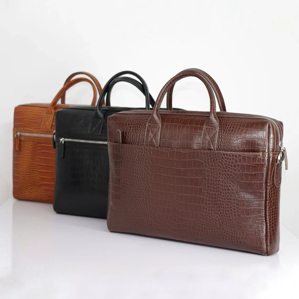 کیف اداری مردانه چرم طبیعی مدل F02